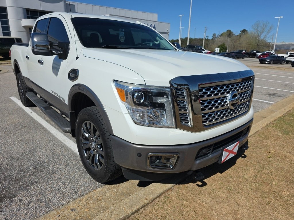 Used 2018 Nissan Titan Platinum Reserve w/ Platinum Utility Package image 4
