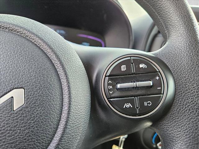 Used 2025 Kia Soul LX w/ LX Technology Package image 12