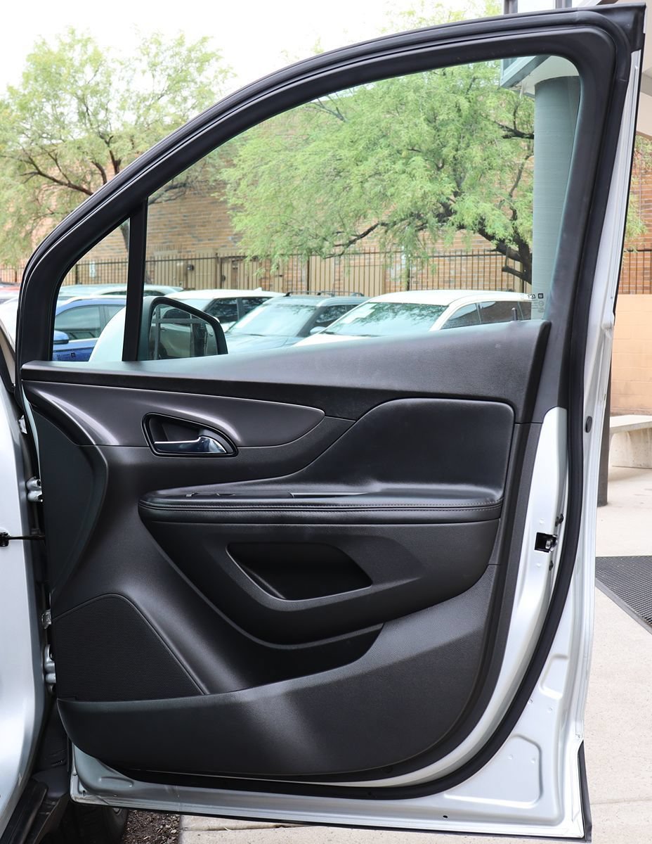 Used 2021 Buick Encore Preferred w/ Safety Package II FWD image 33