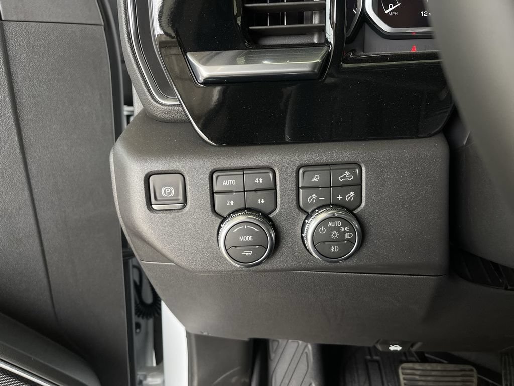 New 2026 GMC Sierra 1500 SLT w/ SLT Premium Plus Package AWD/4WD image 18