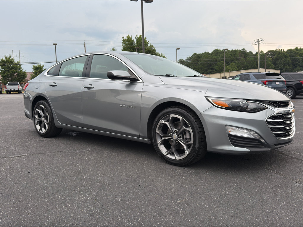 Used 2024 Chevrolet Malibu LT FWD image 2