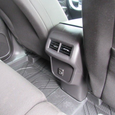 Used 2024 Chevrolet Equinox LT FWD image 10