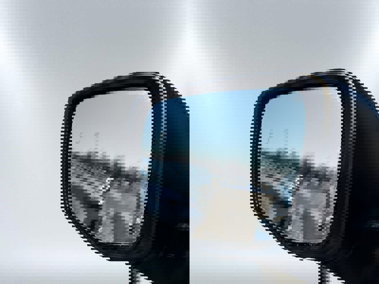 Used 2025 Honda Pilot Sport image 13