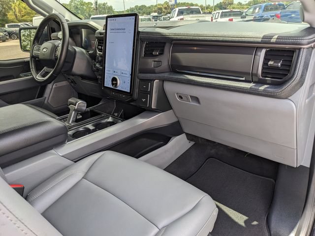 Used 2025 Ford F150 Lightning Flash AWD/4WD image 15