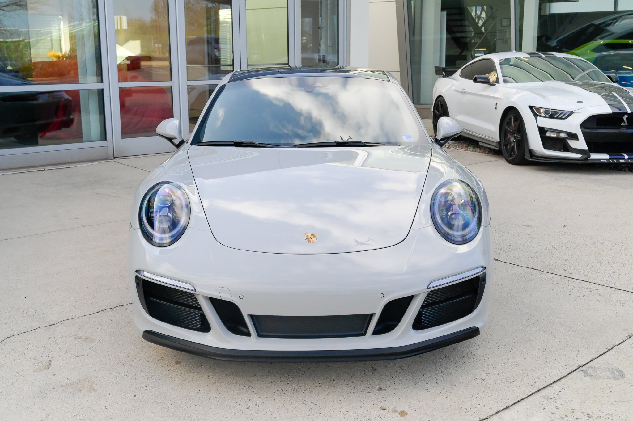 Used 2019 Porsche 911 Carrera GTS image 2