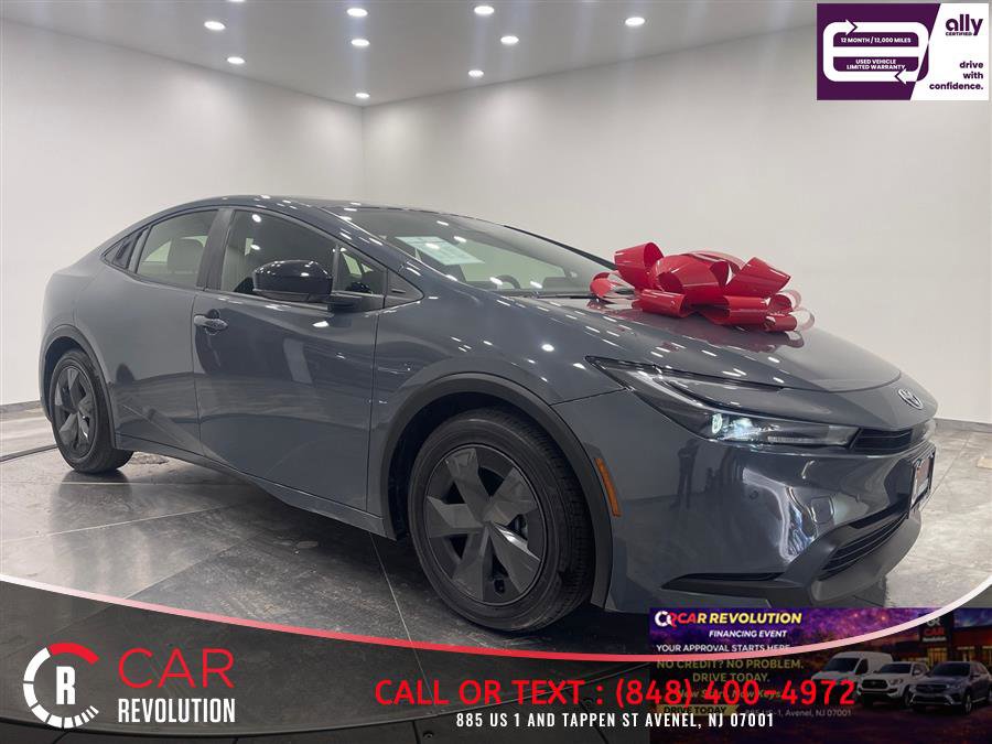 Used 2023 Toyota Prius LE
