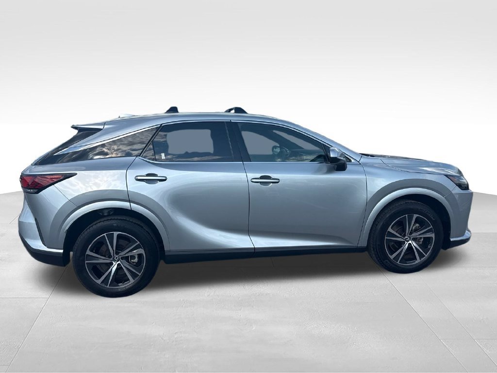Used 2023 Lexus RX 350h w/ Accessory Package (2T) AWD/4WD image 6