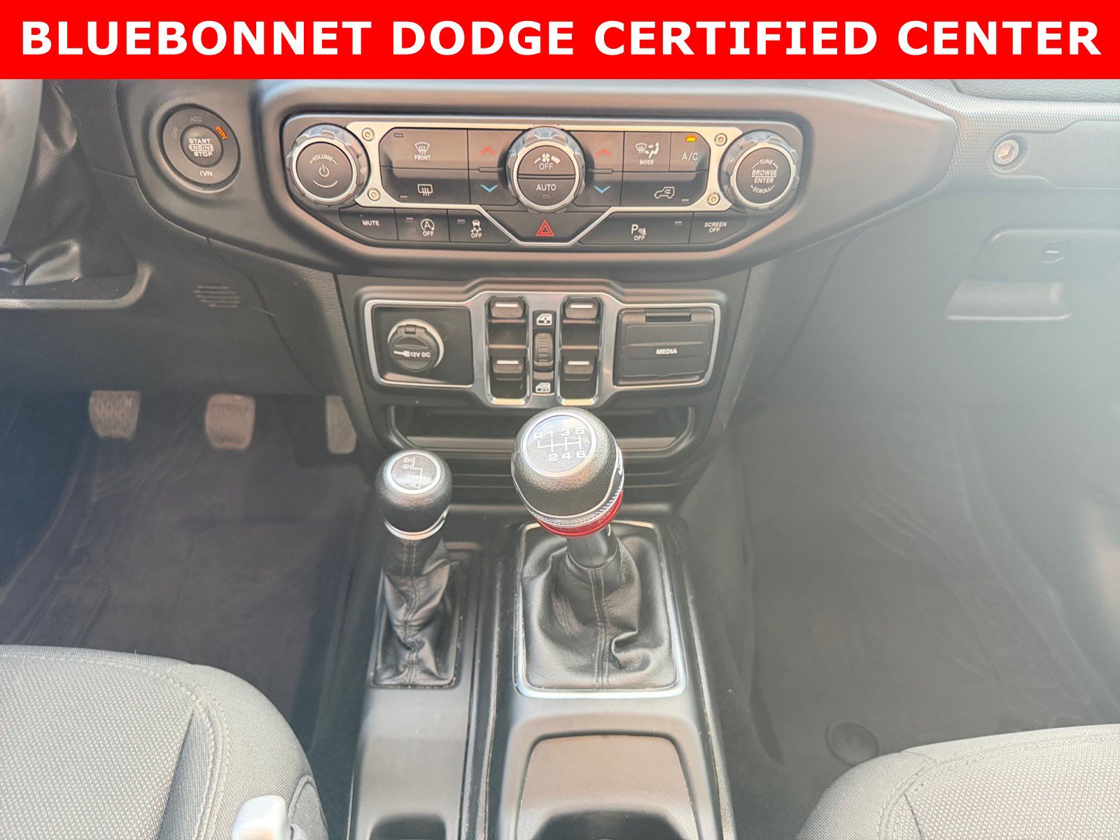 Used 2022 Jeep Gladiator Sport AWD/4WD image 18