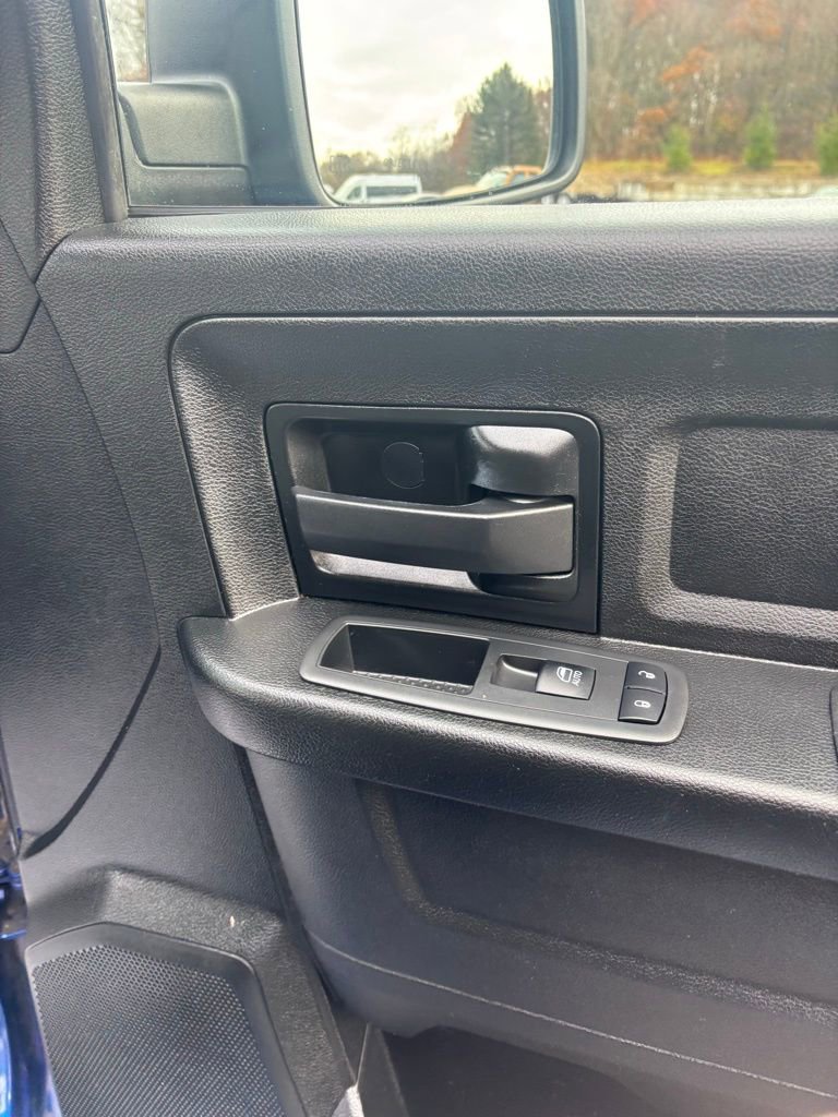 Used 2019 RAM 1500 Express image 20