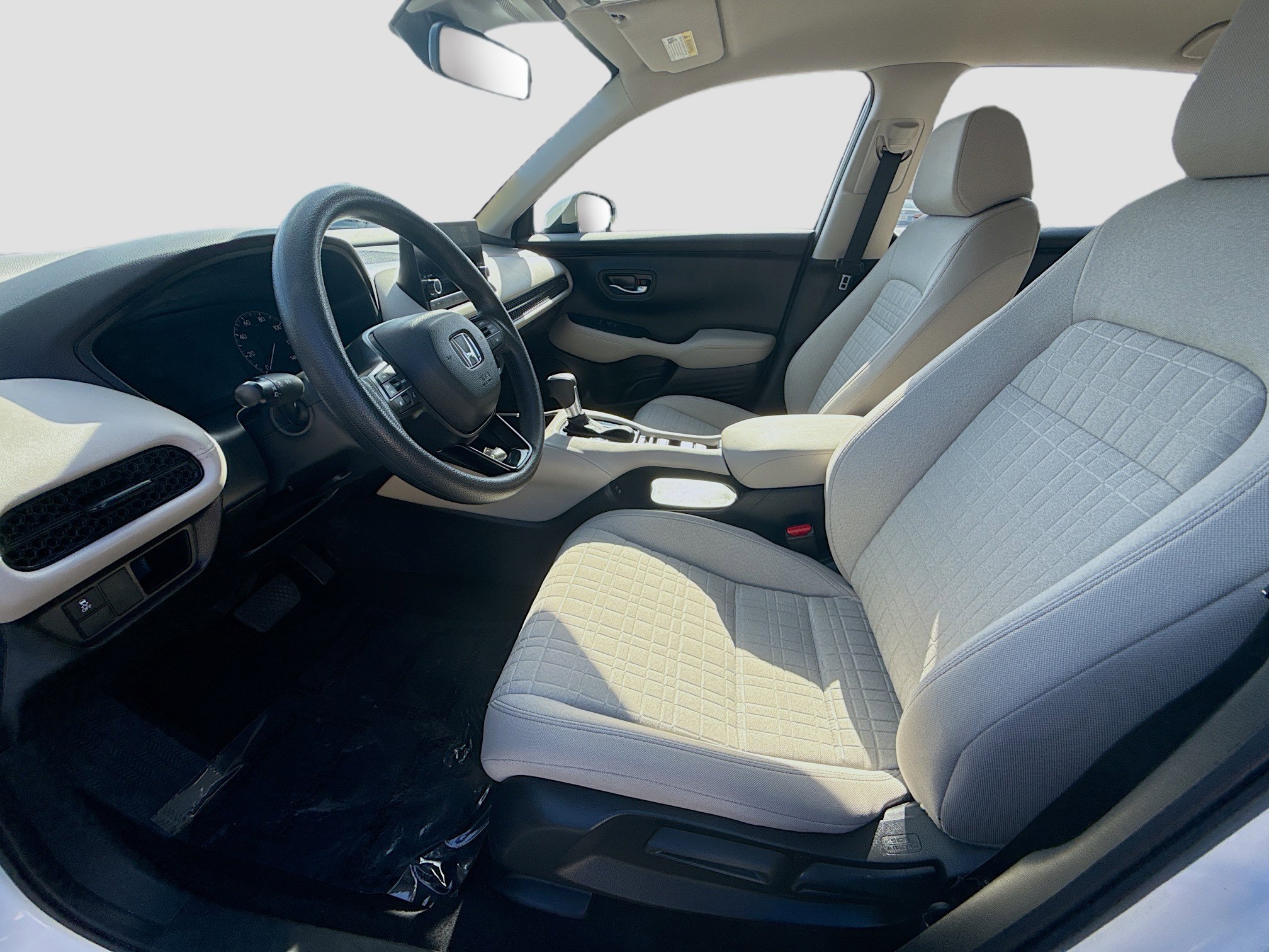 Certified 2025 Honda HR-V LX image 18