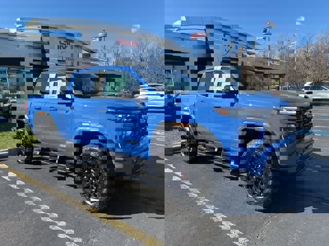 New 2026 GMC Canyon Elevation w/ Convenience Package image 2