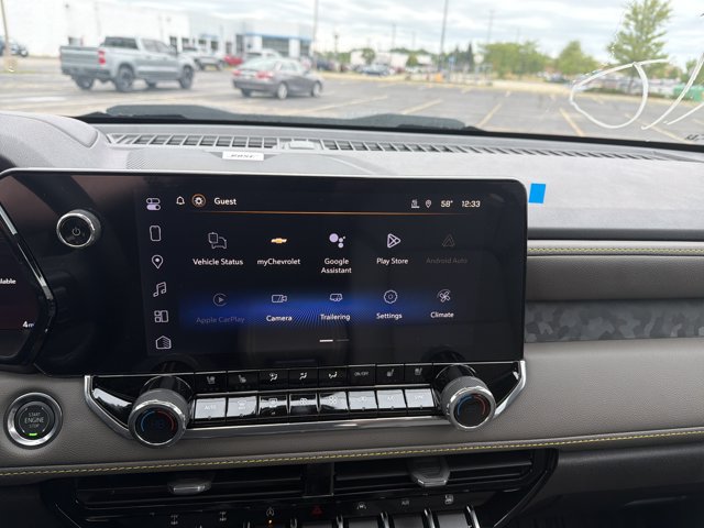 New 2026 Chevrolet Colorado ZR2 w/ Technology Package AWD/4WD image 18