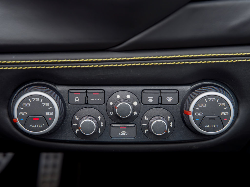 Certified 2018 Ferrari 488 Spider RWD image 11