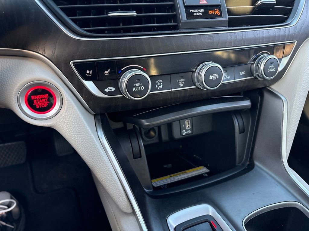 Used 2018 Honda Accord Touring image 24