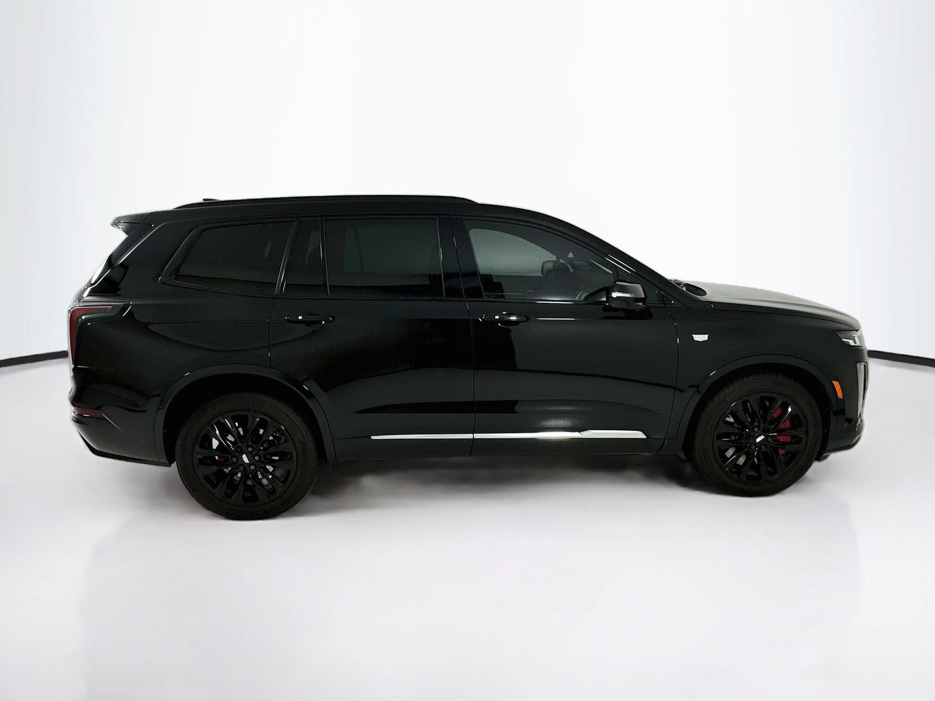 Used 2025 Cadillac XT6 Sport w/ LPO, Onyx Lite Package AWD/4WD image 9