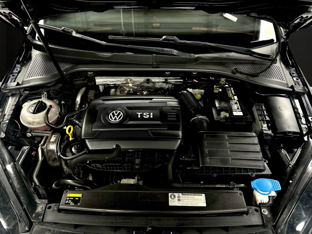 Used 2015 Volkswagen GTI Autobahn w/ Lighting Package (SEL) image 37