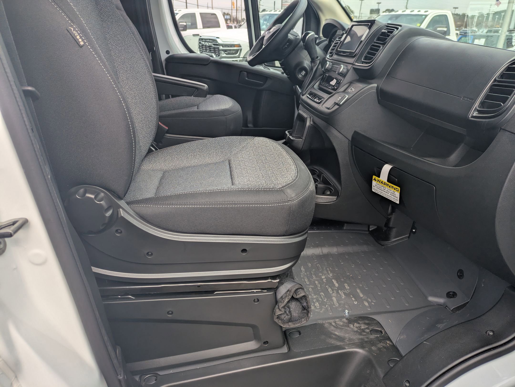 New 2026 RAM ProMaster 2500 w/ Convenience Group FWD image 27