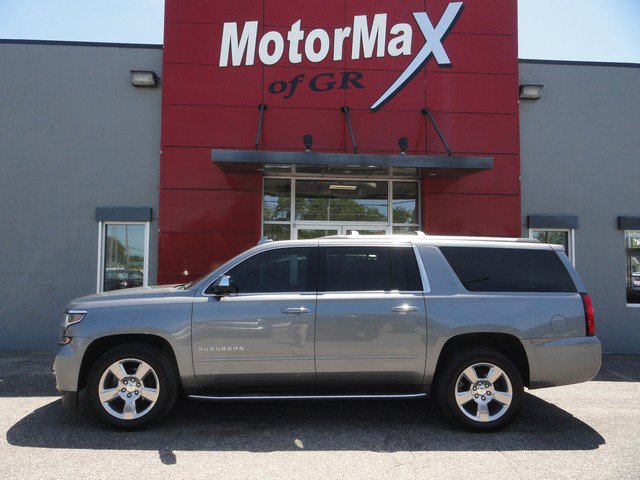 Used 2020 Chevrolet Suburban Premier w/ Premier 6.2L Value Package AWD/4WD image 4