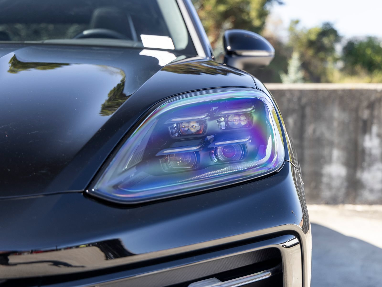 Used 2024 Porsche Cayenne Coupe AWD/4WD image 18