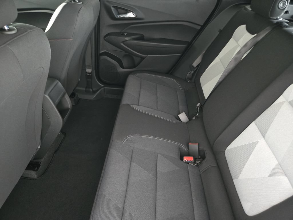 New 2026 Chevrolet Trax RS w/ Driver Confidence Package FWD image 33