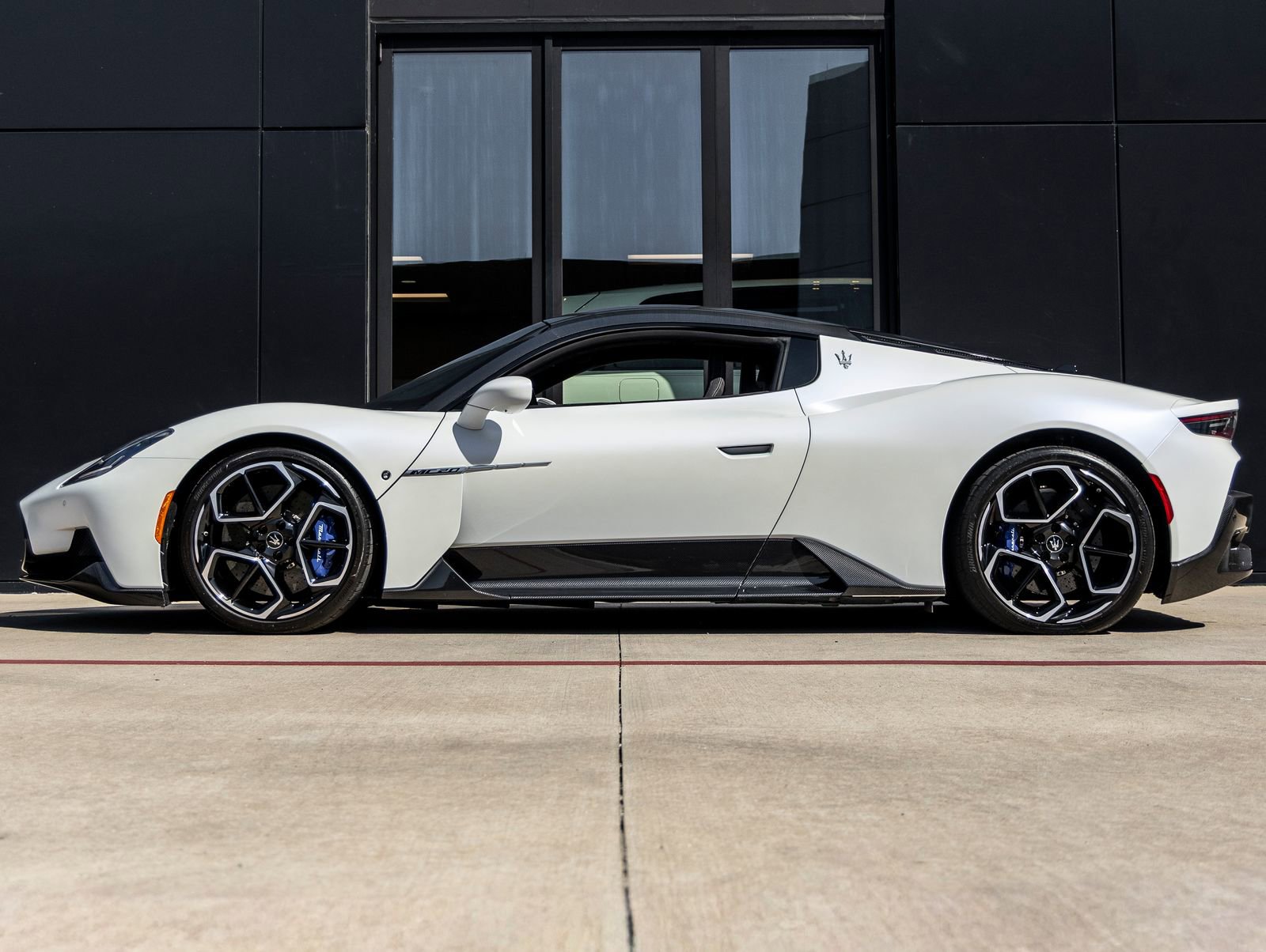 Used 2022 Maserati MC20 Coupe RWD image 10