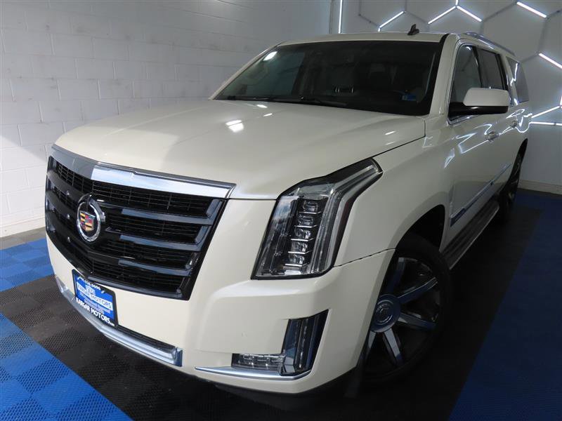 Used 2015 Cadillac Escalade ESV Luxury RWD image 4