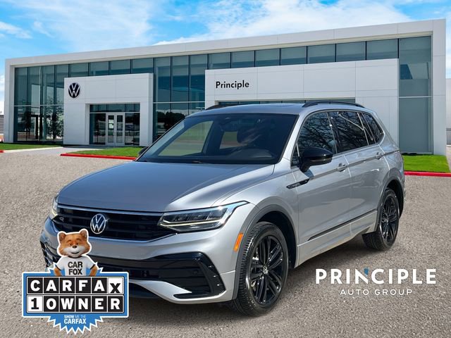 Certified 2022 Volkswagen Tiguan SE R-Line