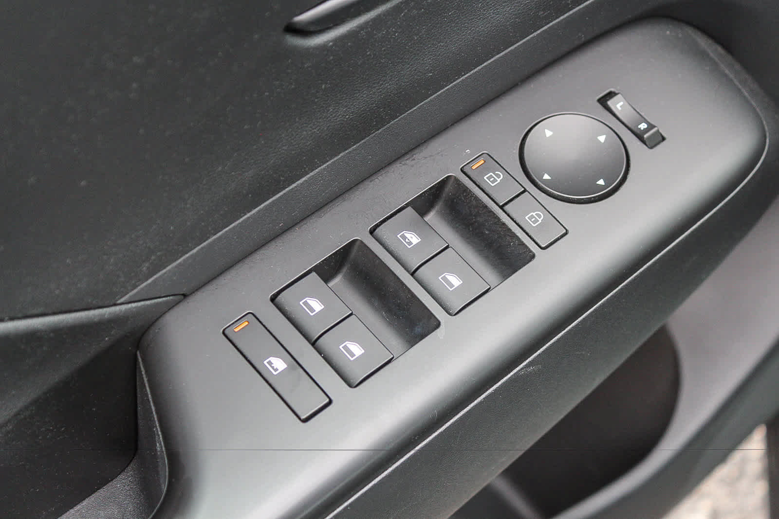 Certified 2024 Hyundai Kona SE FWD image 26