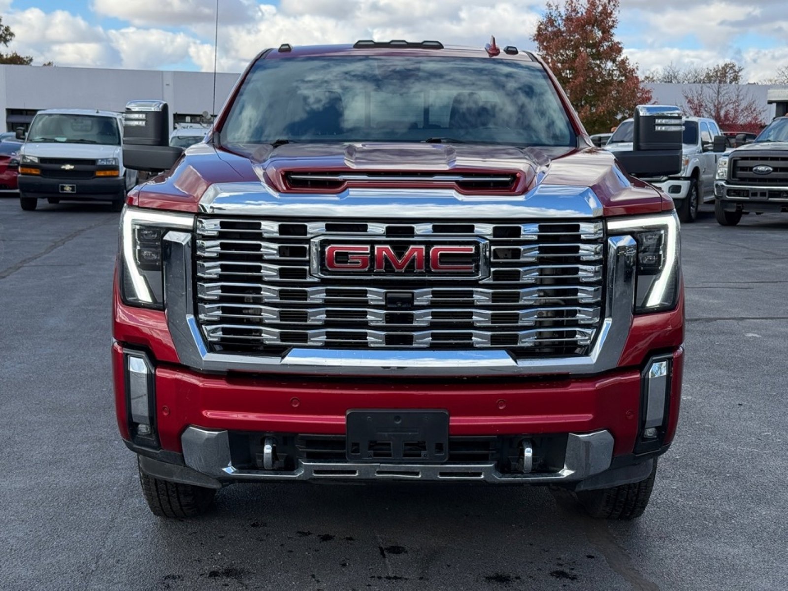 Used 2024 GMC Sierra 3500 Denali w/ Technology Package image 3