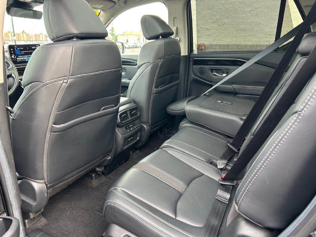 Certified 2024 Honda Pilot Touring image 30