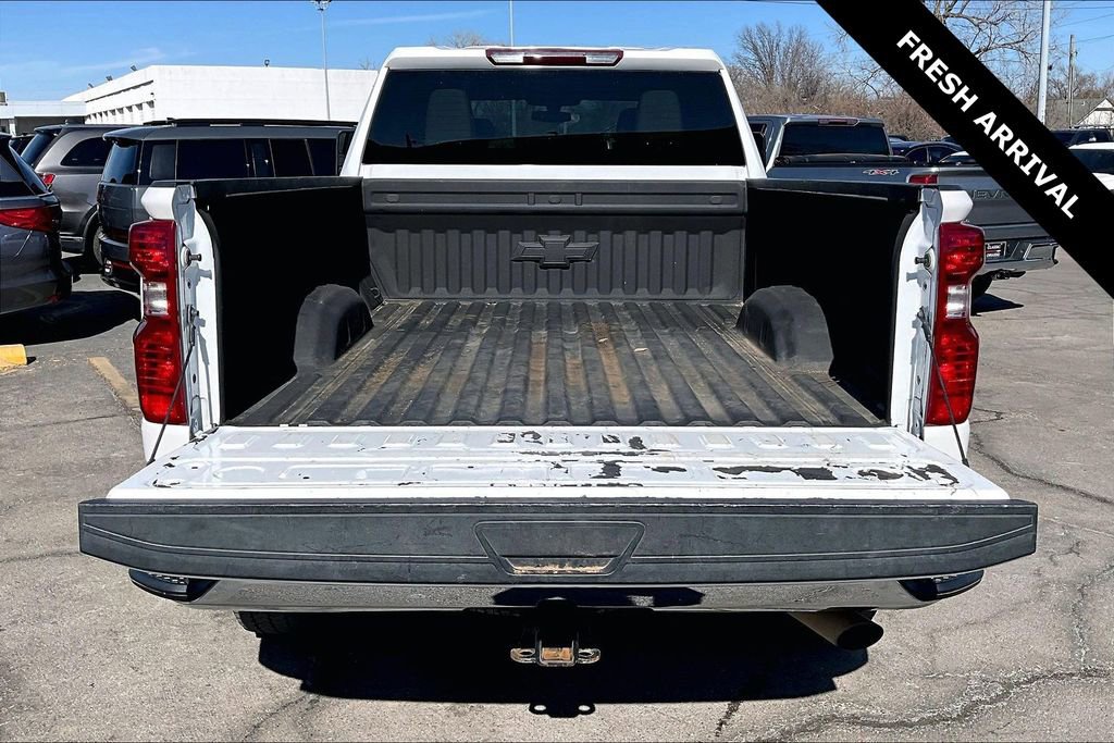 Used 2023 Chevrolet Silverado 3500 LT w/ Remote Start Package image 7