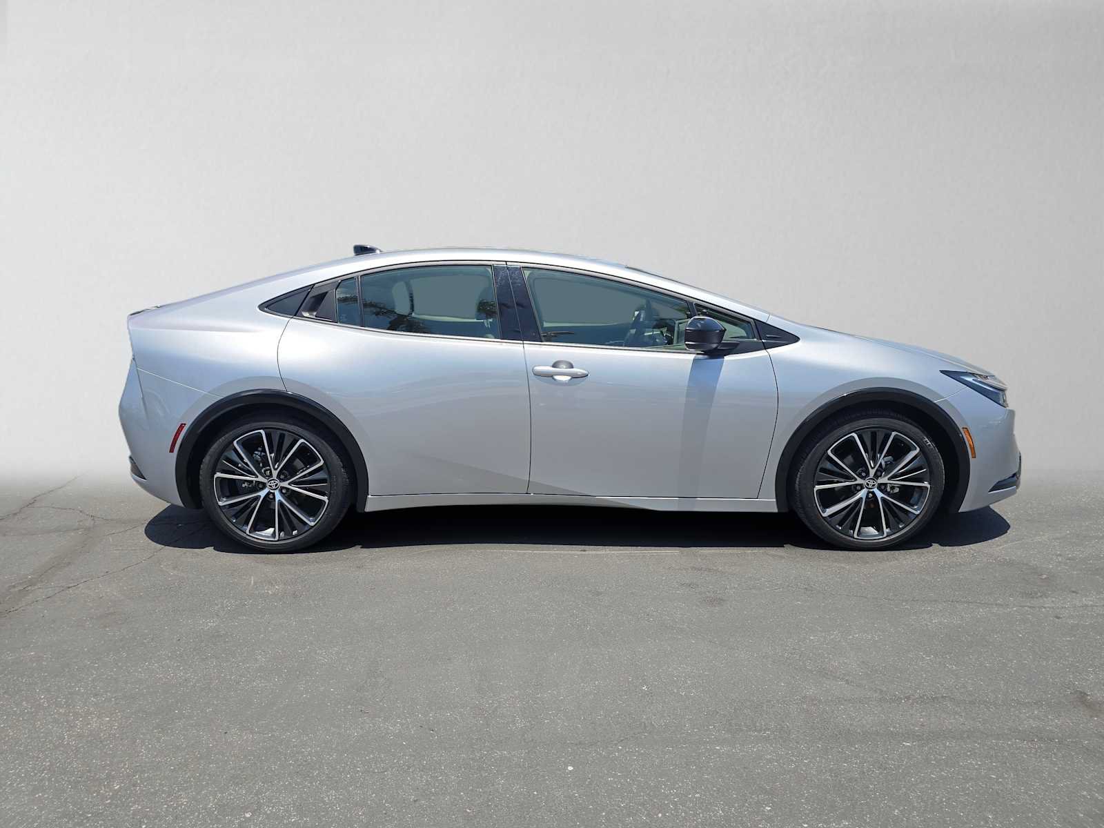 Certified 2026 Toyota Prius XLE FWD image 2