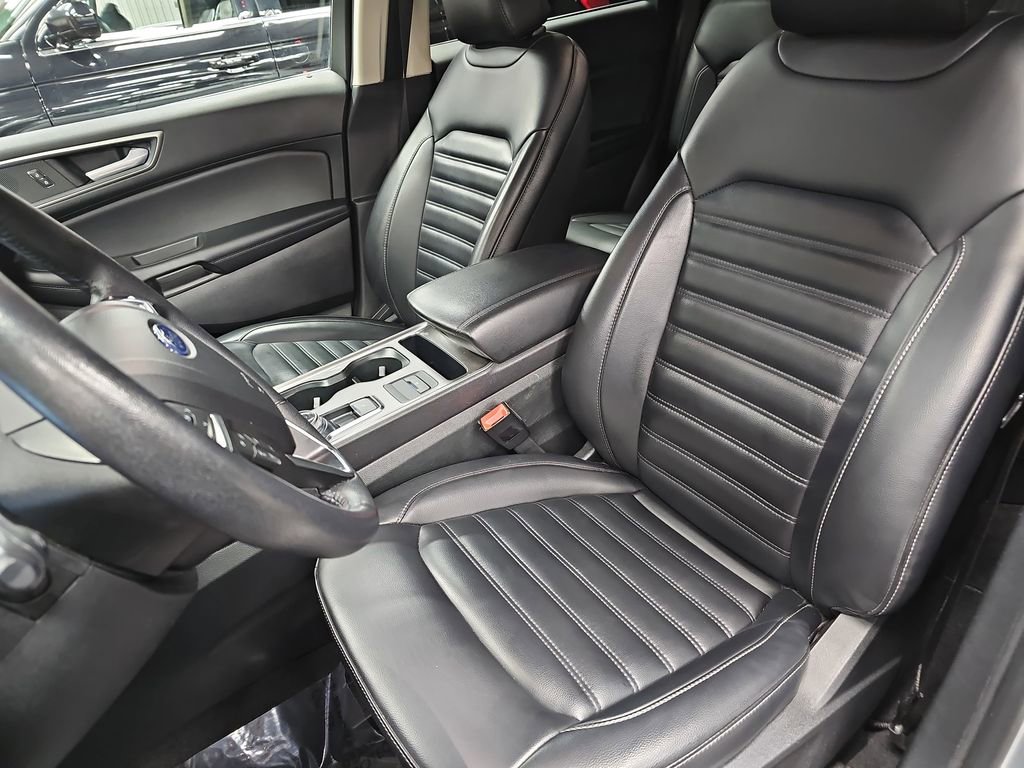 Used 2024 Ford Edge SEL image 14