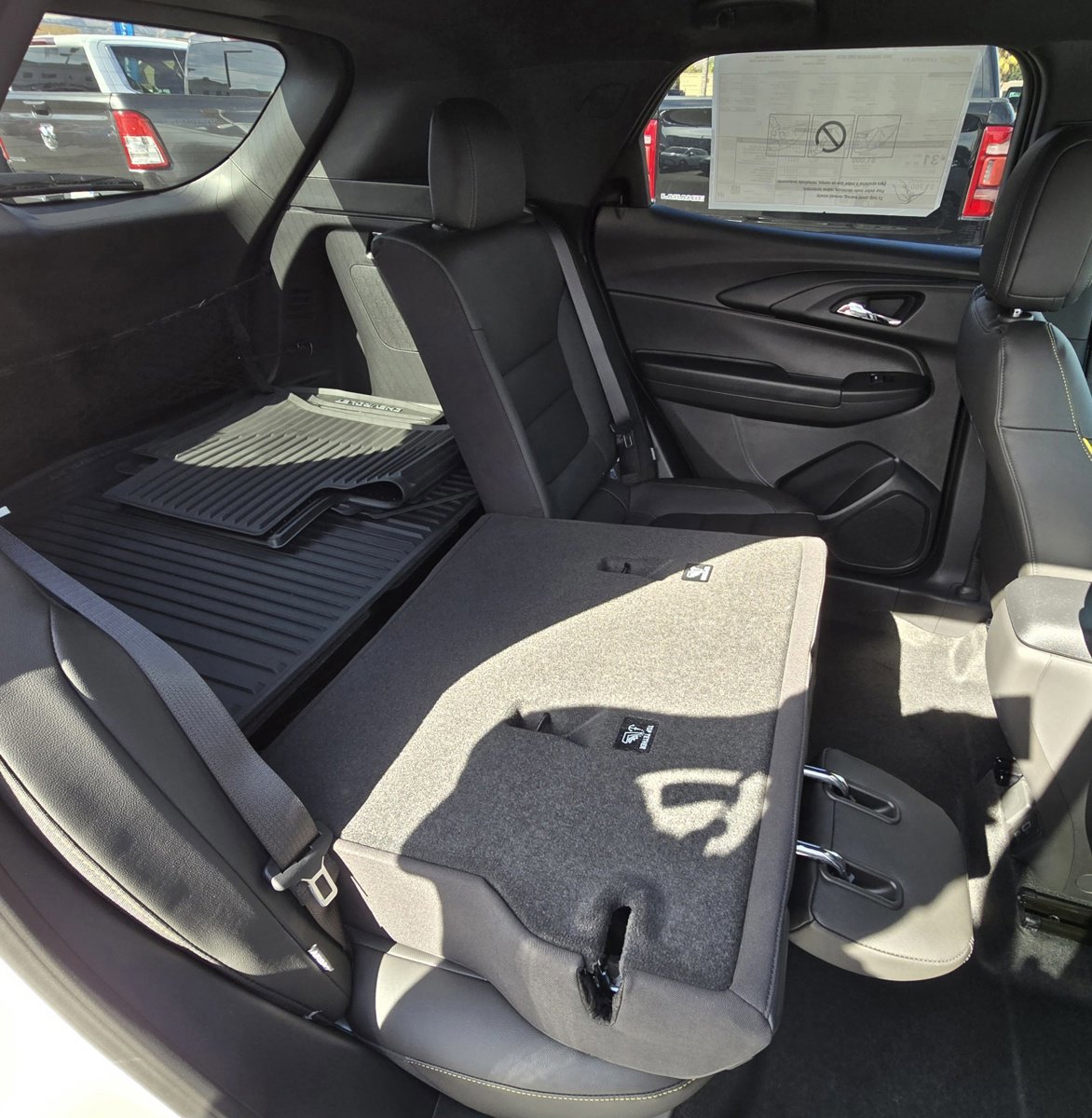 Used 2025 Chevrolet TrailBlazer ACTIV w/ Convenience Package FWD image 17