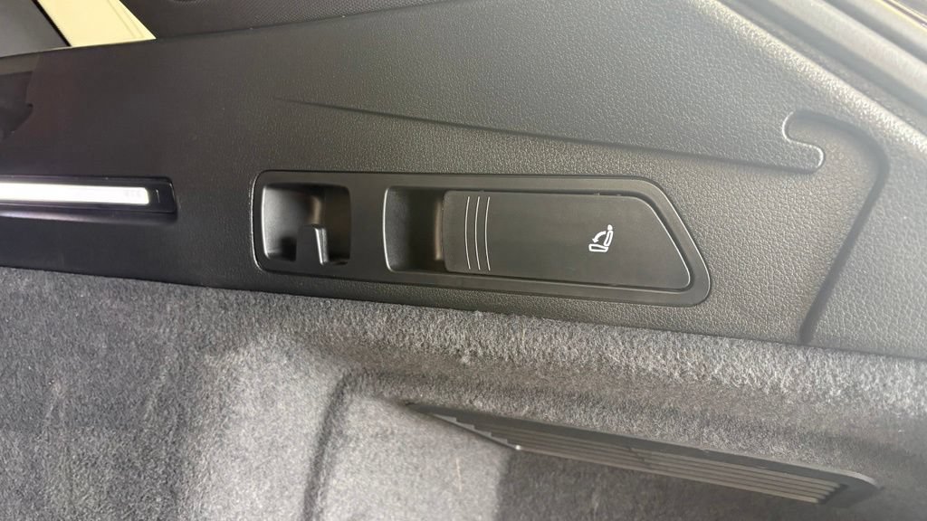 Used 2019 Audi e-tron Prestige AWD/4WD image 5