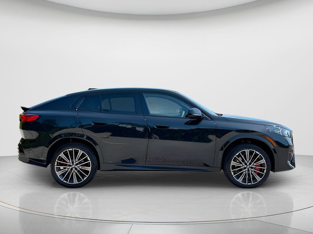 New 2026 BMW X2 xDrive28i w/ Technology Package AWD/4WD image 4