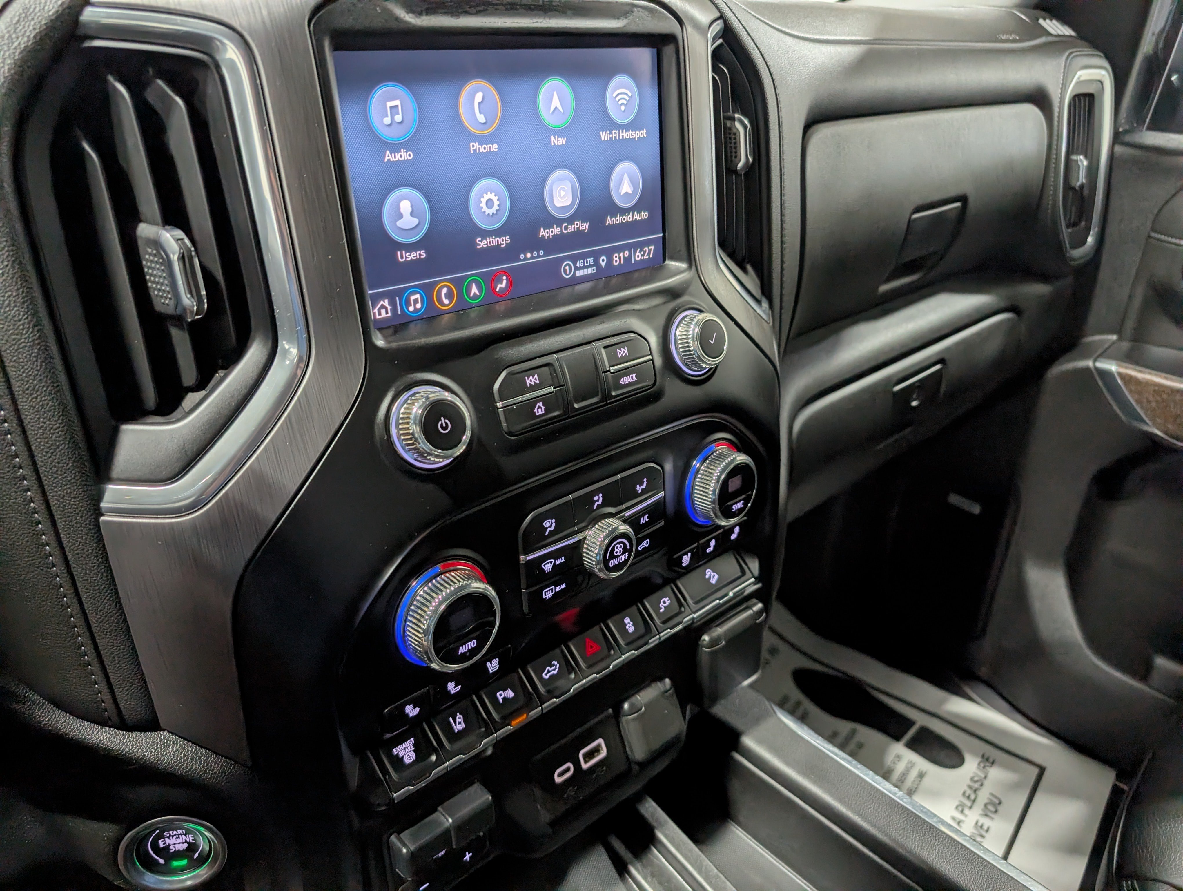 Used 2023 GMC Sierra 2500 Denali w/ Denali Ultimate Package AWD/4WD image 24