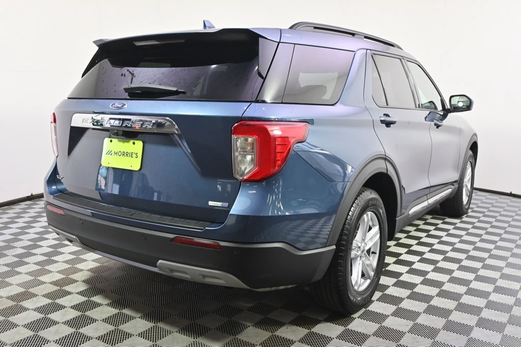 Used 2020 Ford Explorer XLT w/ Equipment Group 202A AWD/4WD image 6