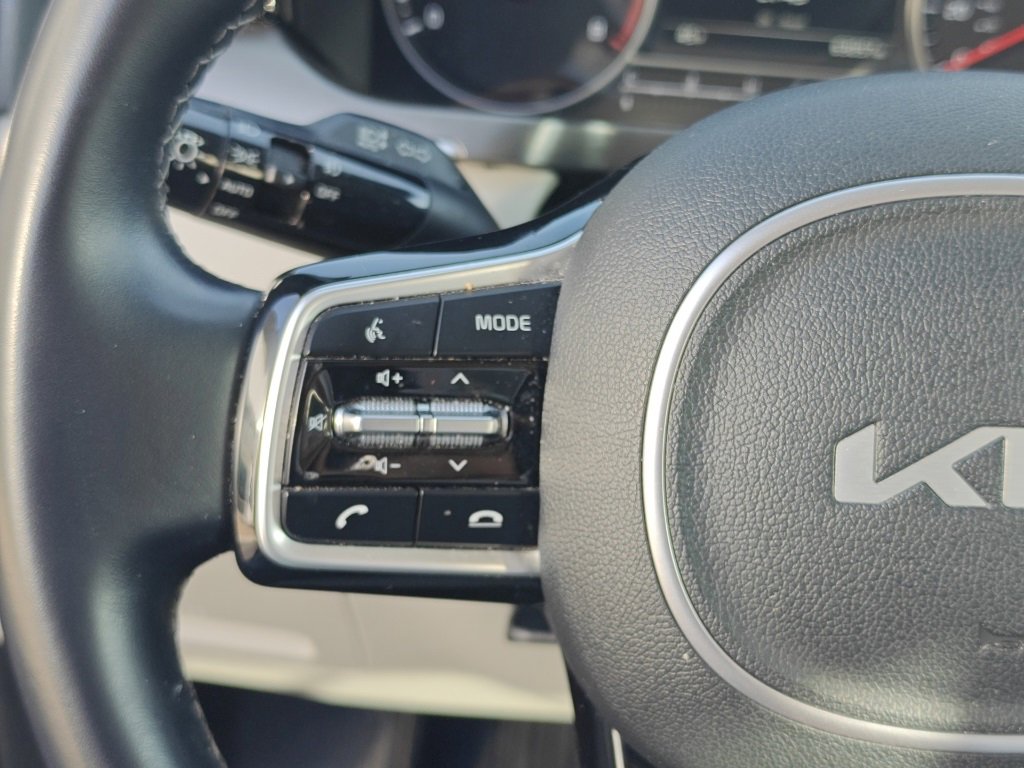 Used 2022 Kia Sorento SX image 15