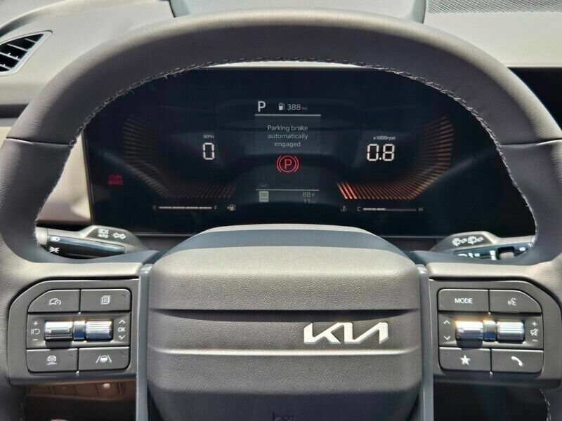 New 2027 Kia Seltos LX FWD image 11