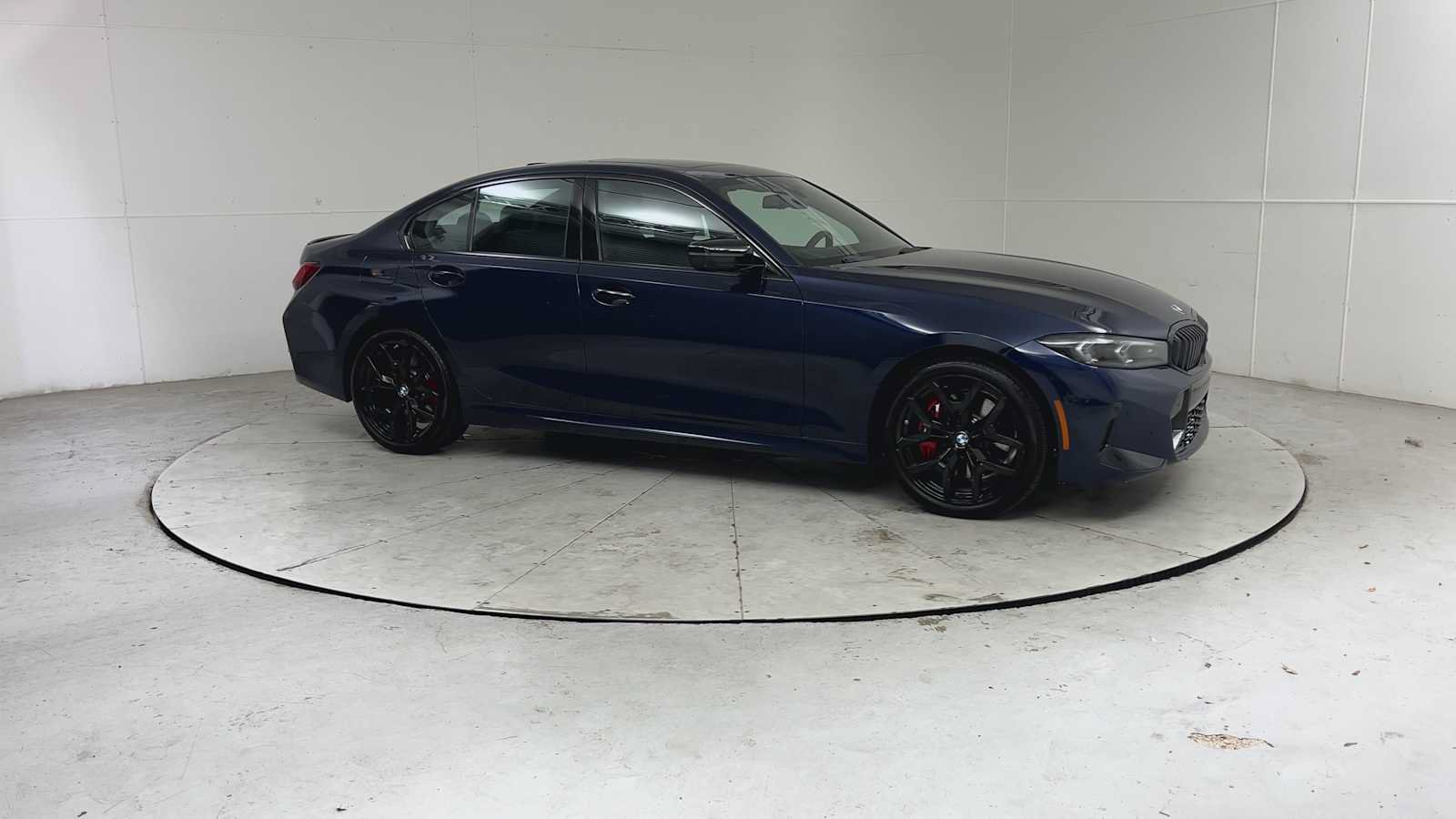 New 2026 BMW 330i xDrive Sedan w/ M Sport Package AWD/4WD image 8