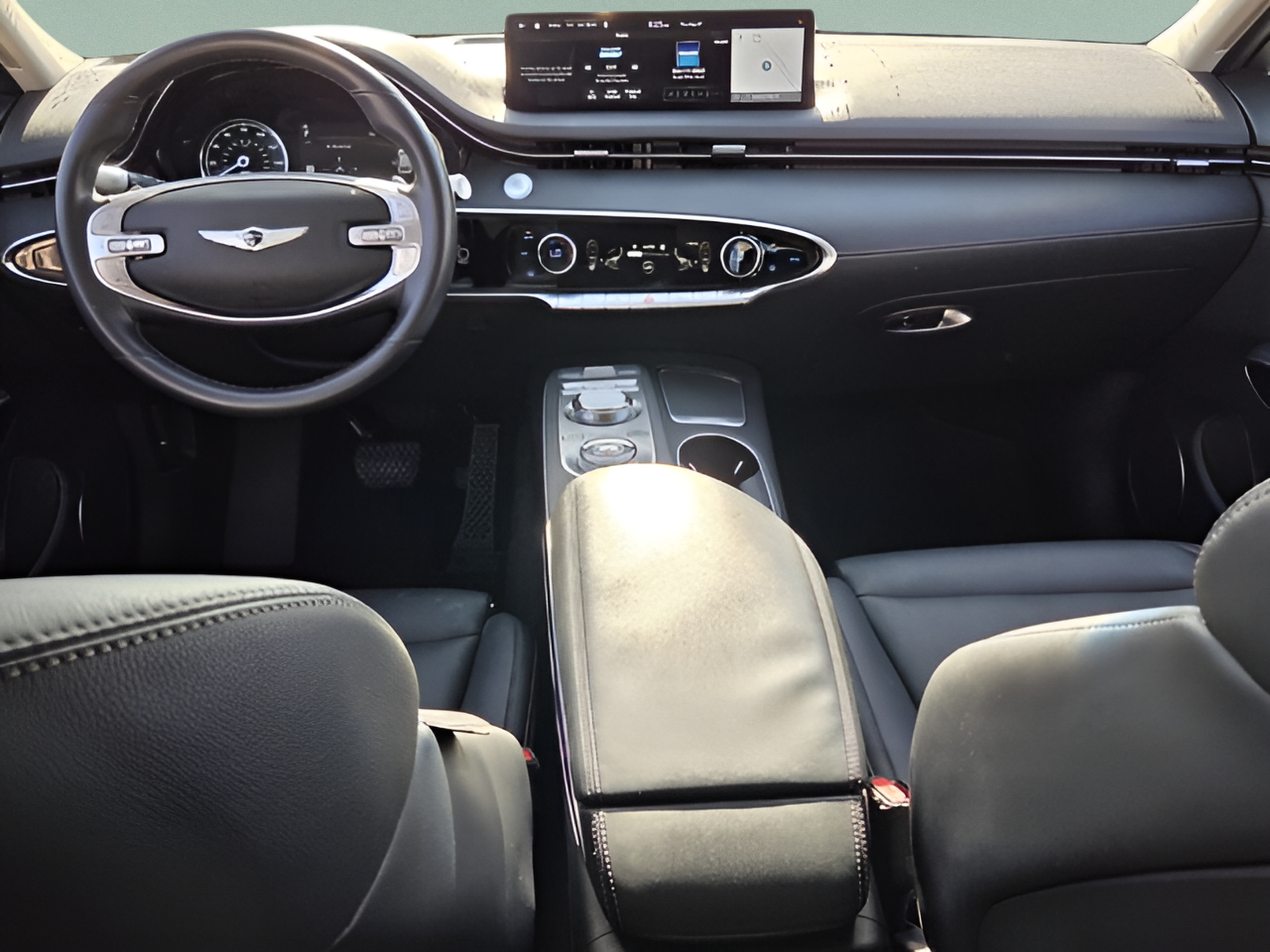 Used 2025 Genesis GV70 2.5T AWD/4WD image 12