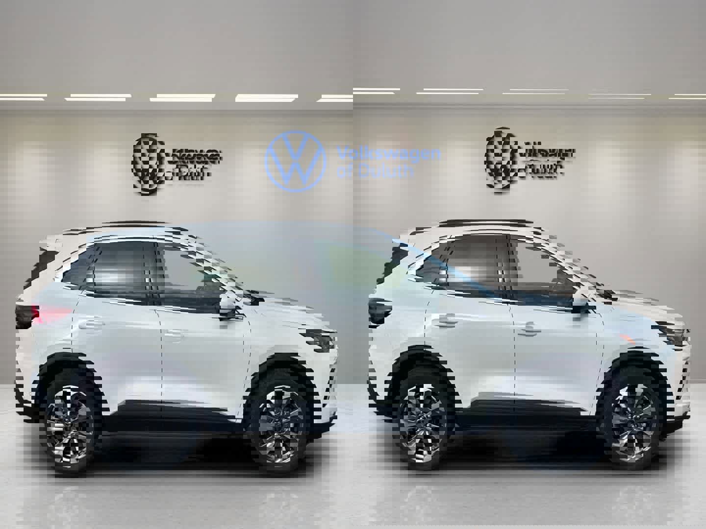 Used 2023 Ford Escape Platinum w/ Premium Technology Package image 6