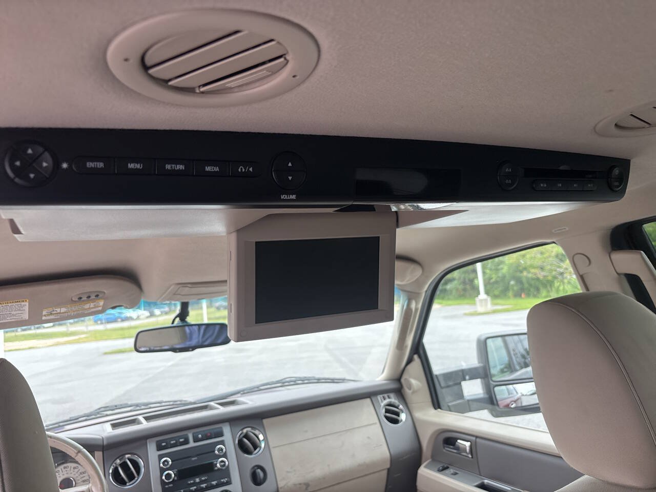 Used 2010 Ford Expedition XLT AWD/4WD image 21