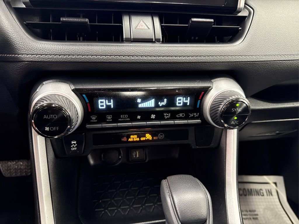 Used 2023 Toyota RAV4 LE image 29