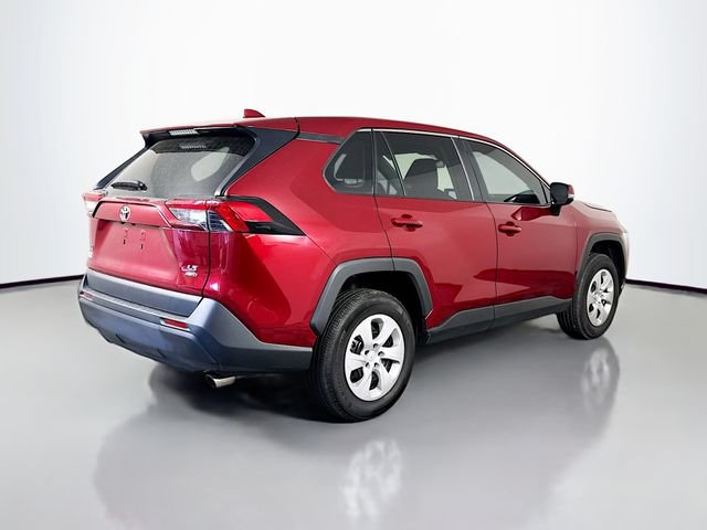 Used 2024 Toyota RAV4 LE AWD/4WD image 6