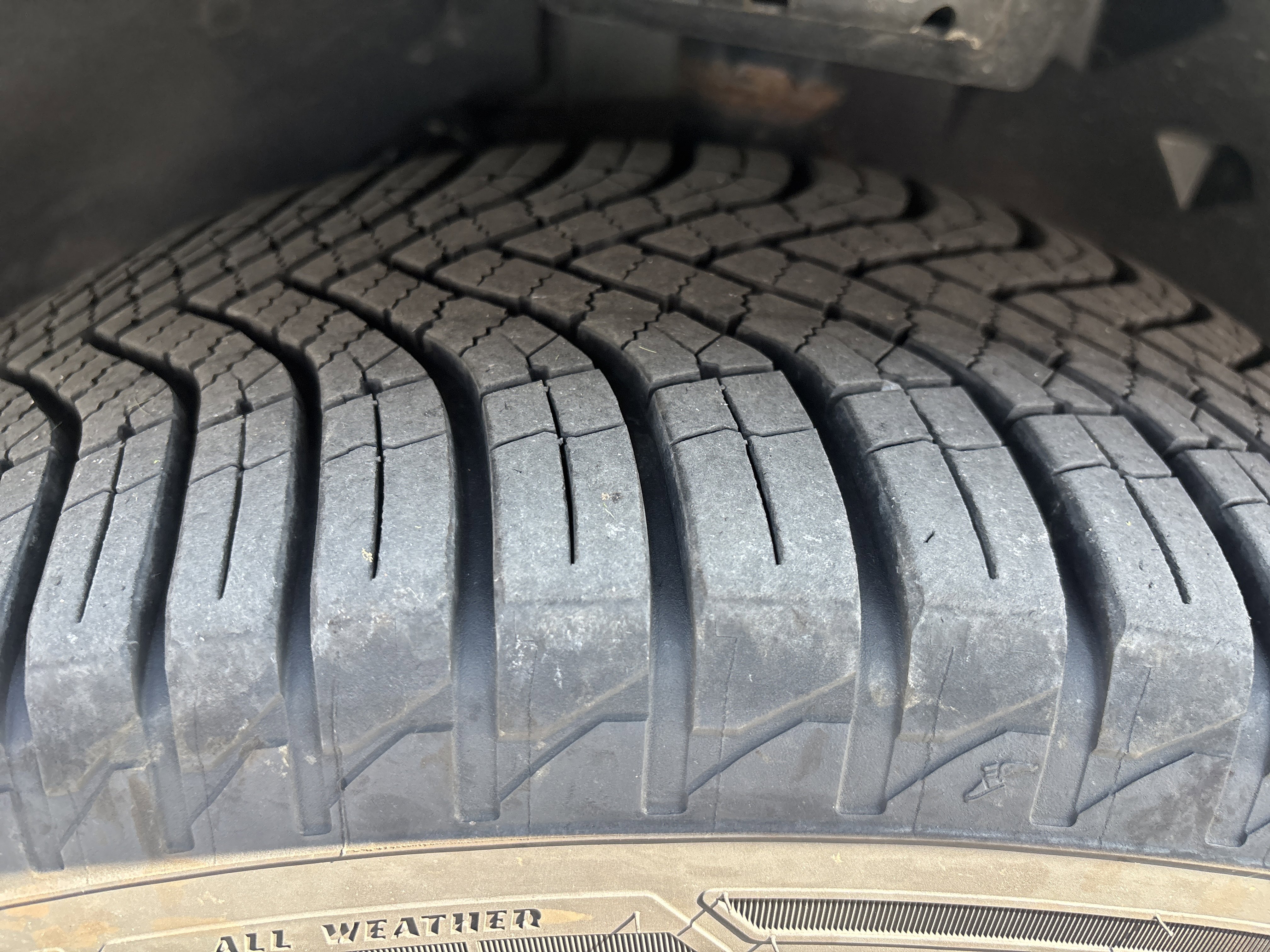 Used 2025 Chevrolet TrailBlazer LT AWD/4WD image 12