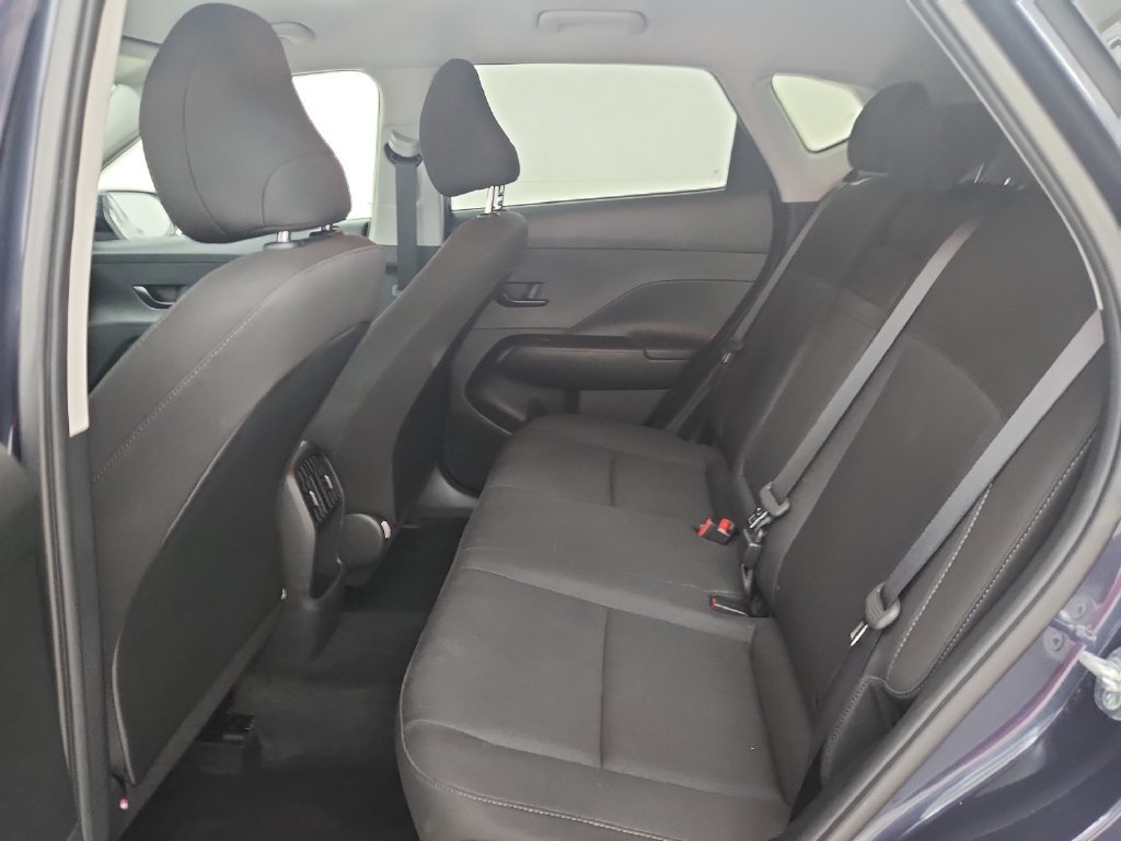 Used 2025 Hyundai Kona SEL AWD/4WD image 30