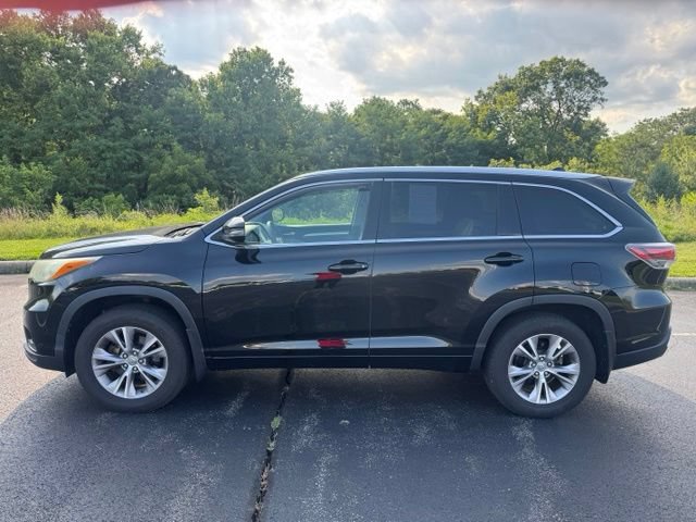 Used 2015 Toyota Highlander XLE AWD/4WD image 6