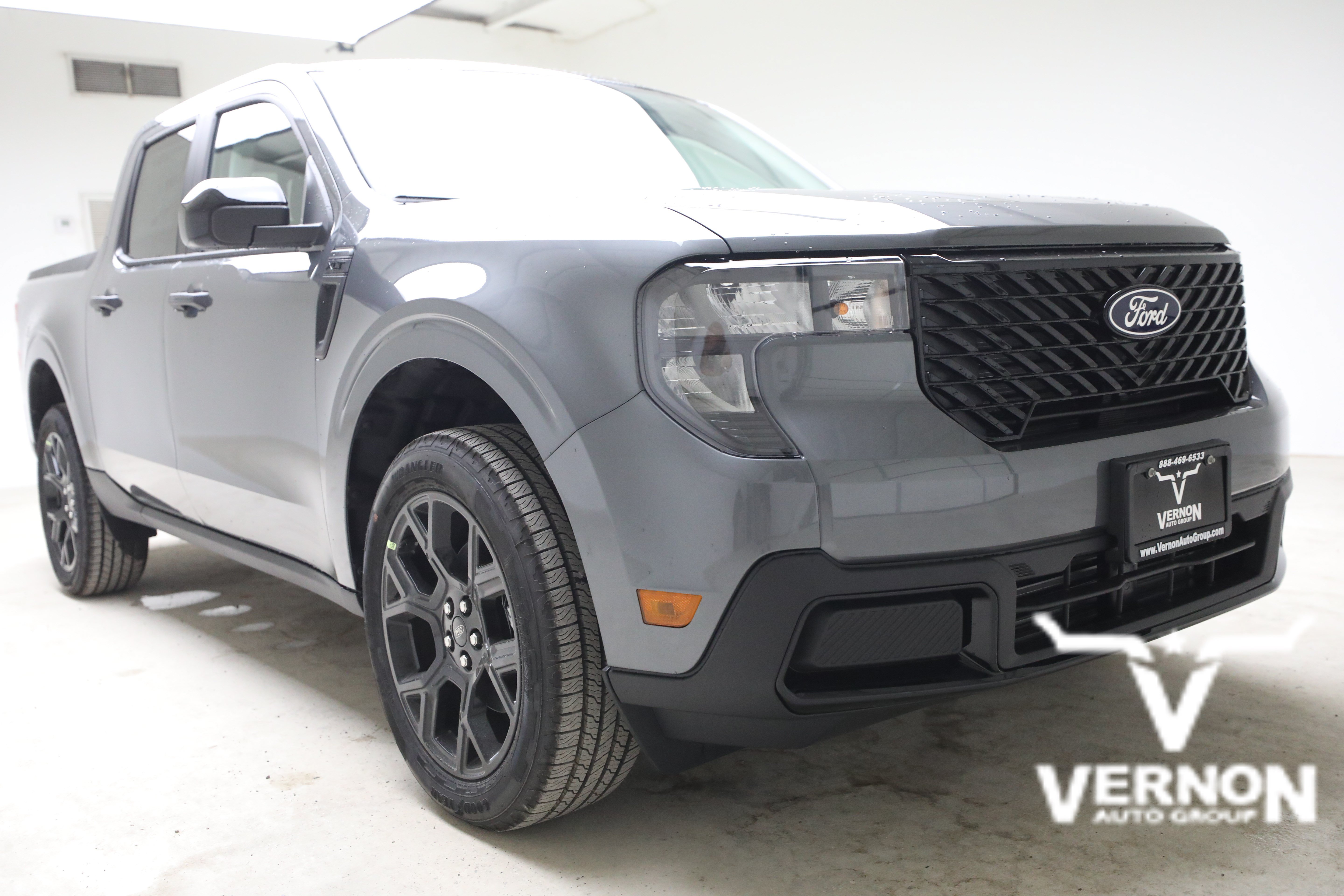 New 2026 Ford Maverick XLT w/ Black Appearance Package